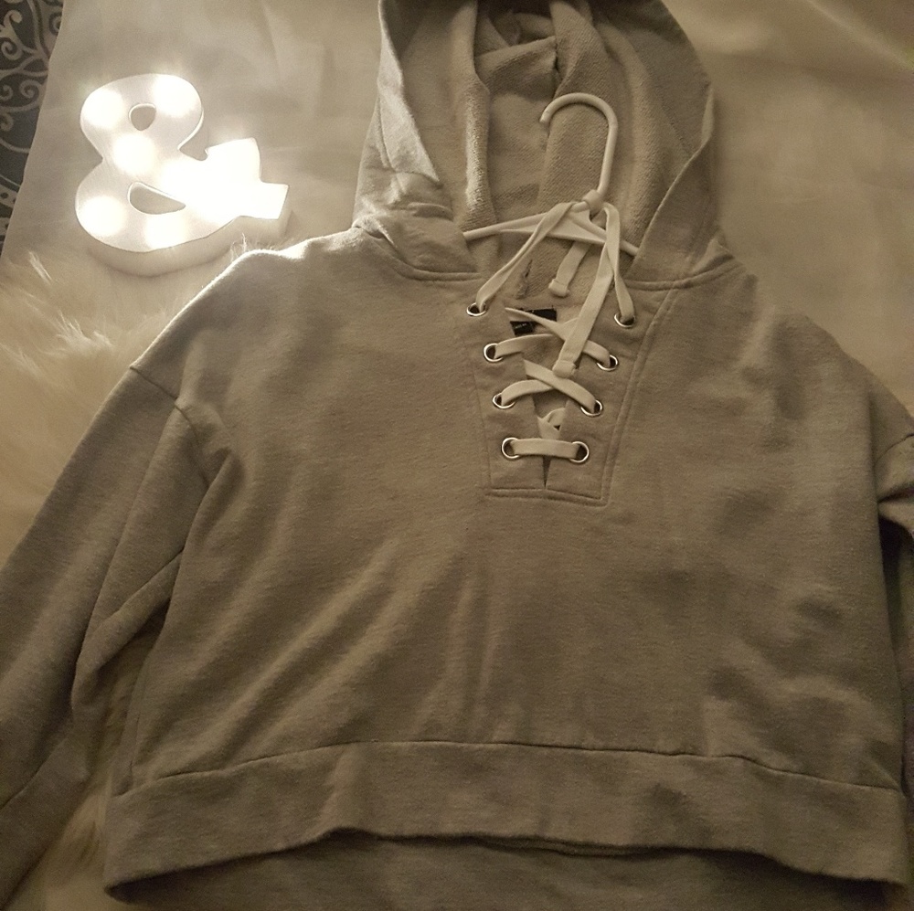 NWOT Forever 21 Crop Hoodie 🖤
